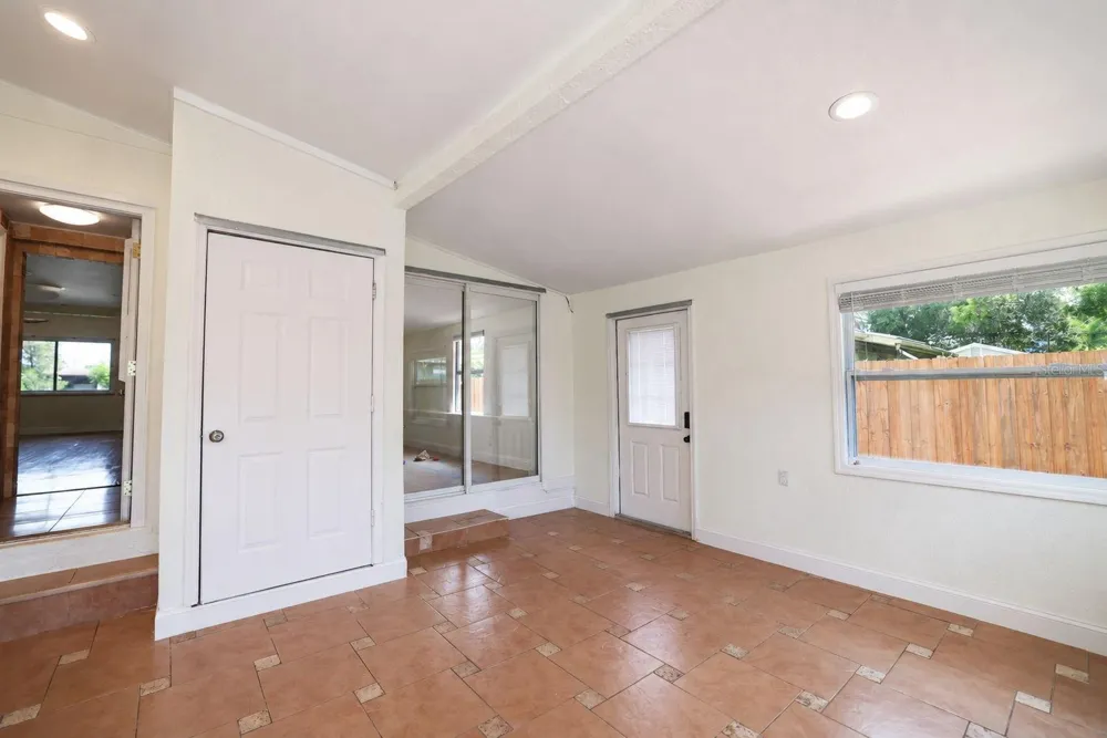 520 83RD AVENUE St Petersburg, FL 33702