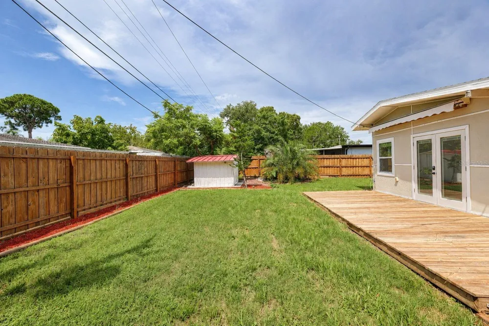 520 83RD AVENUE St Petersburg, FL 33702