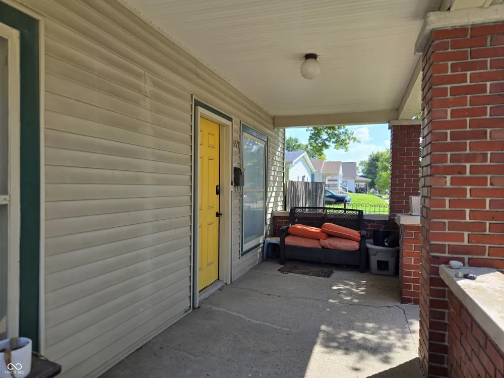 952 Albany Street Indianapolis, IN 46203