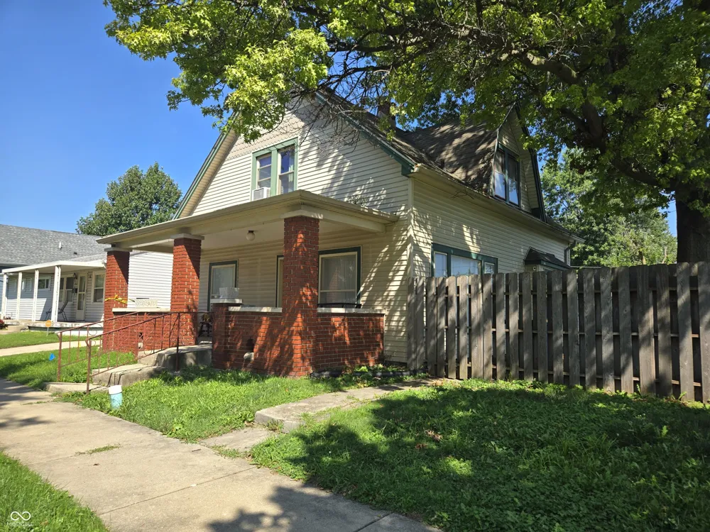 952 Albany Street Indianapolis, IN 46203