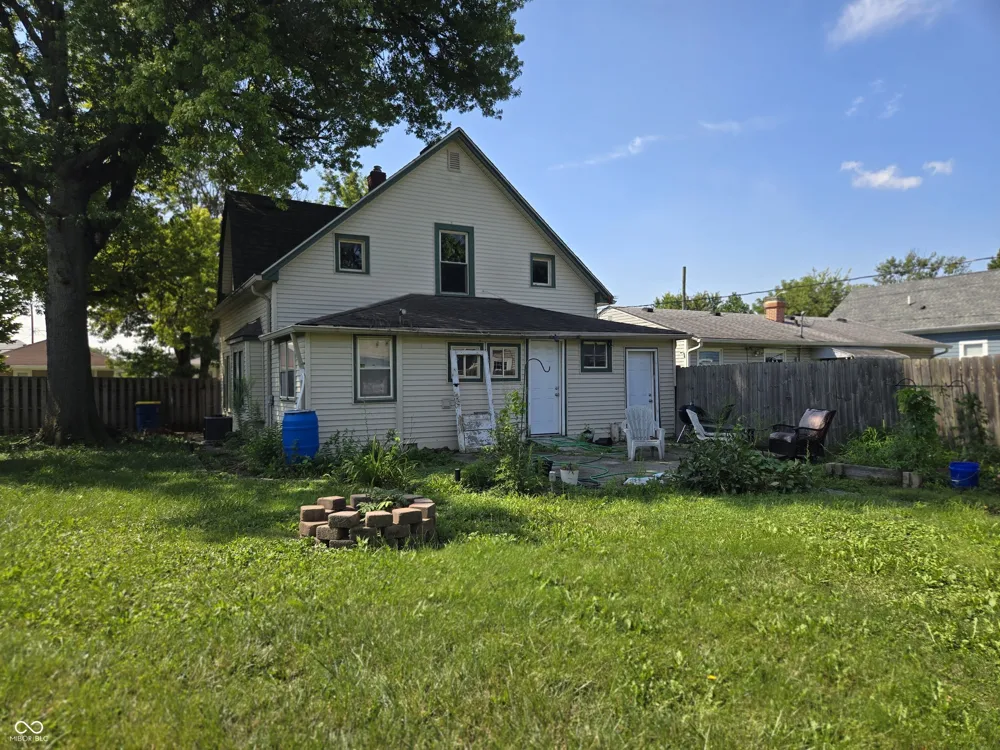 952 Albany Street Indianapolis, IN 46203