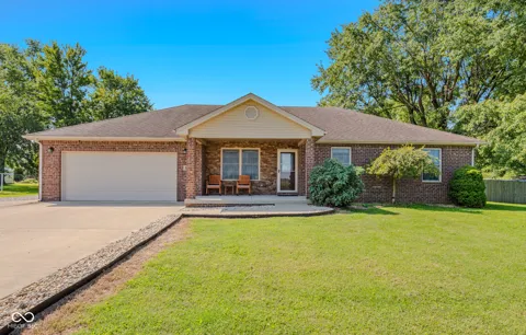 8157 E County Road 300