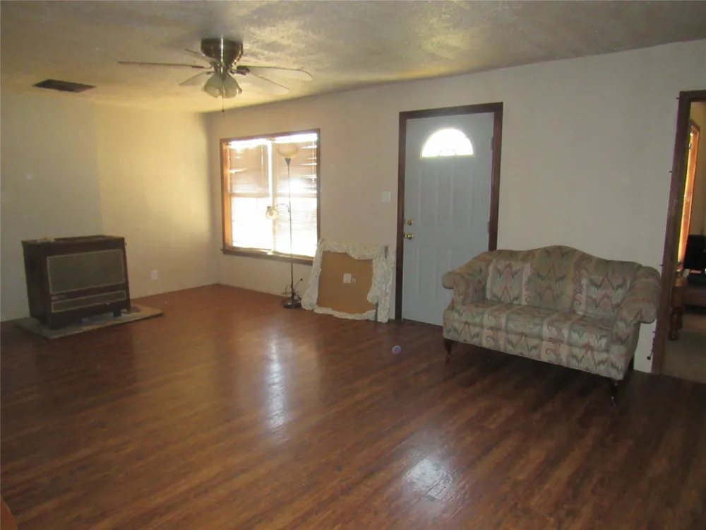 17700 FM 901 Gordonville, TX 76245