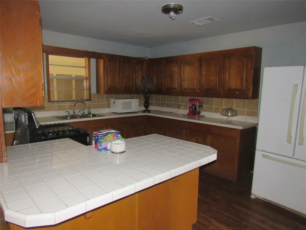 17700 FM 901 Gordonville, TX 76245