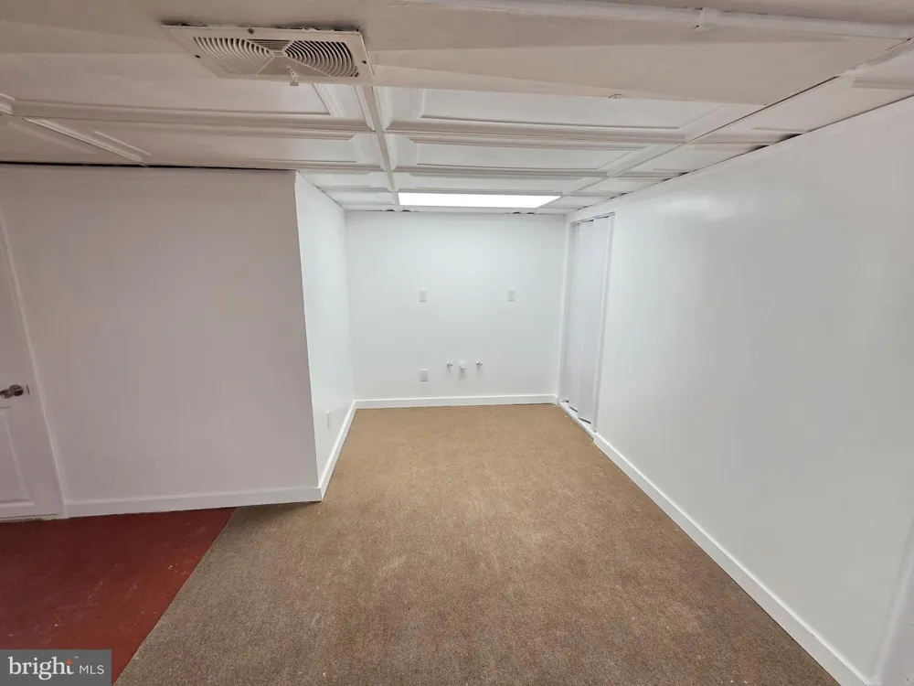 342 WASHINGTON Mount Holly, NJ 08060