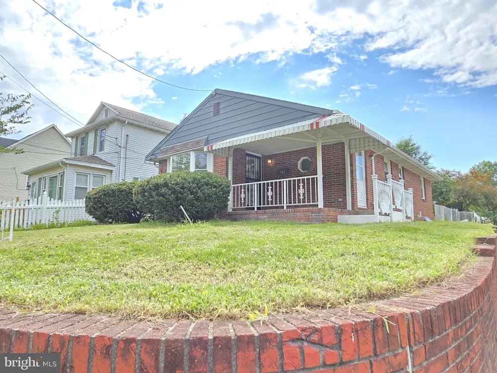 342 WASHINGTON Mount Holly, NJ 08060