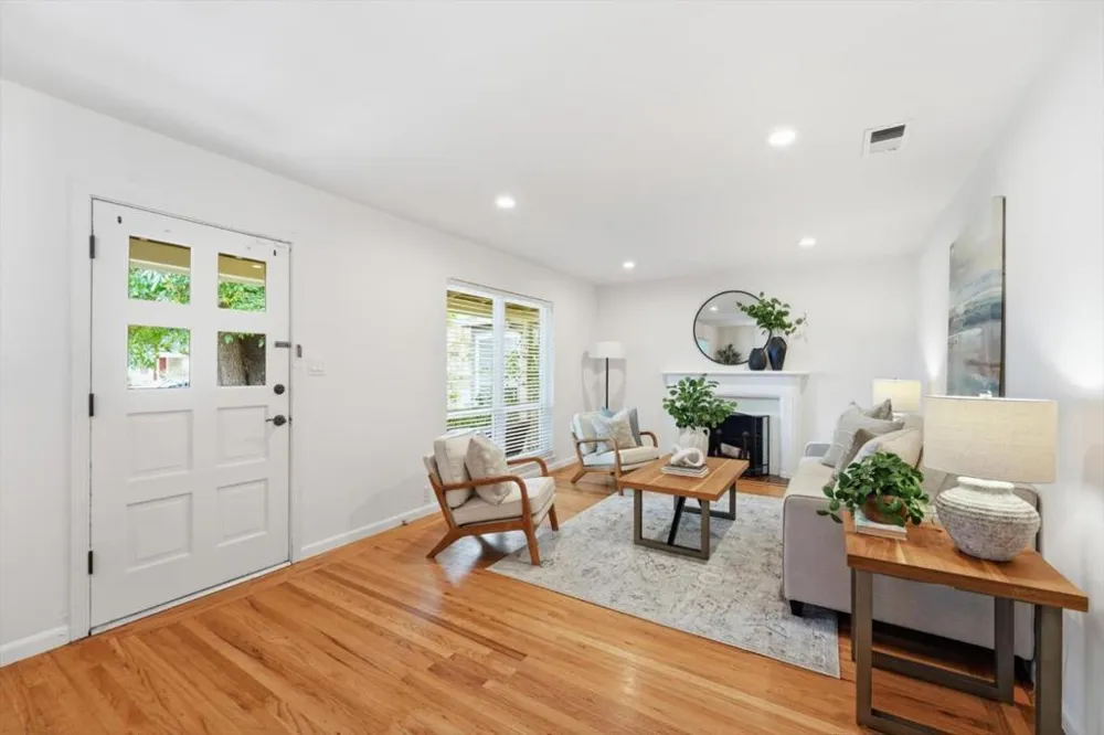 553 Baywood Avenue San Jose, CA 95128