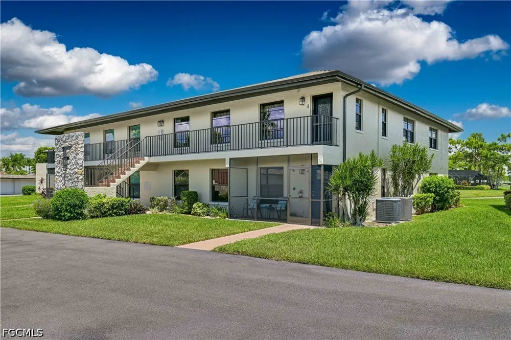 SW Pine Lane #4 Cape Coral, FL 33991