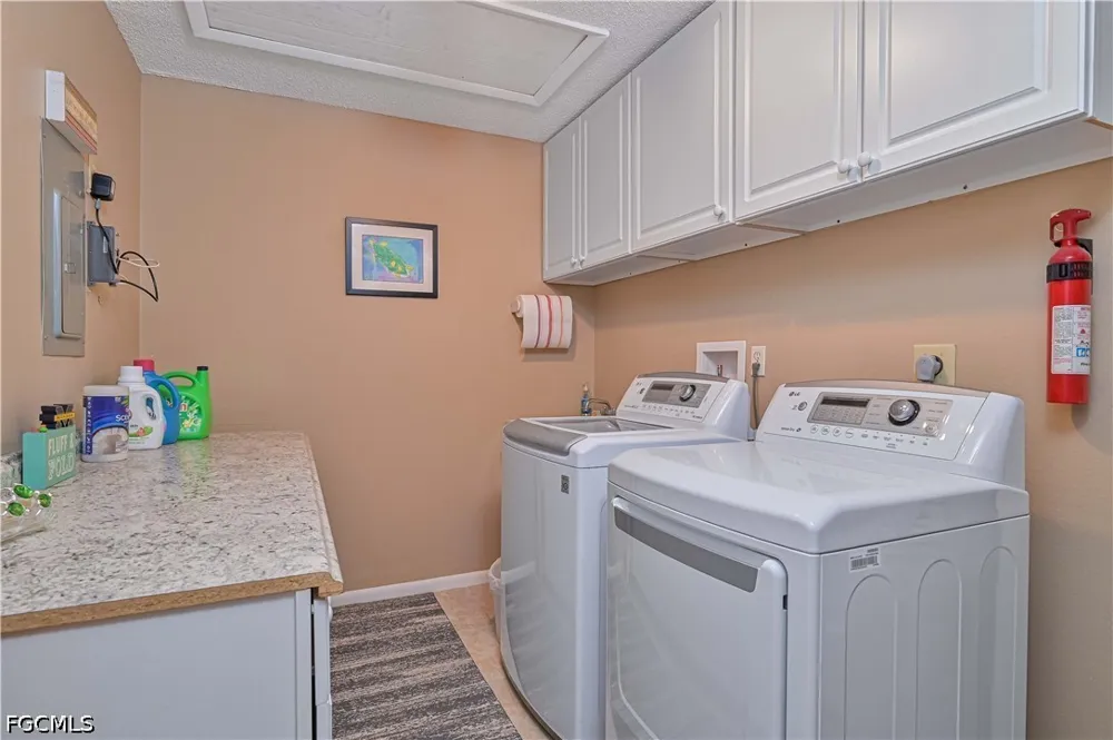SW Pine Lane #4 Cape Coral, FL 33991