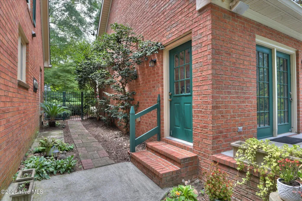 9 Roundhill Court Aiken, SC 29803