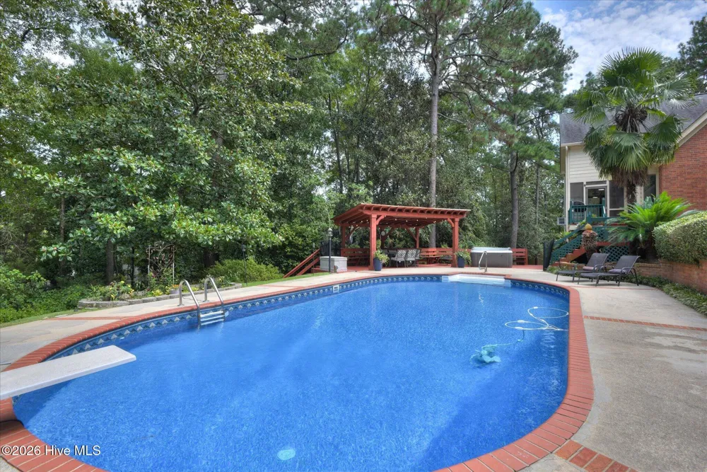 9 Roundhill Court Aiken, SC 29803