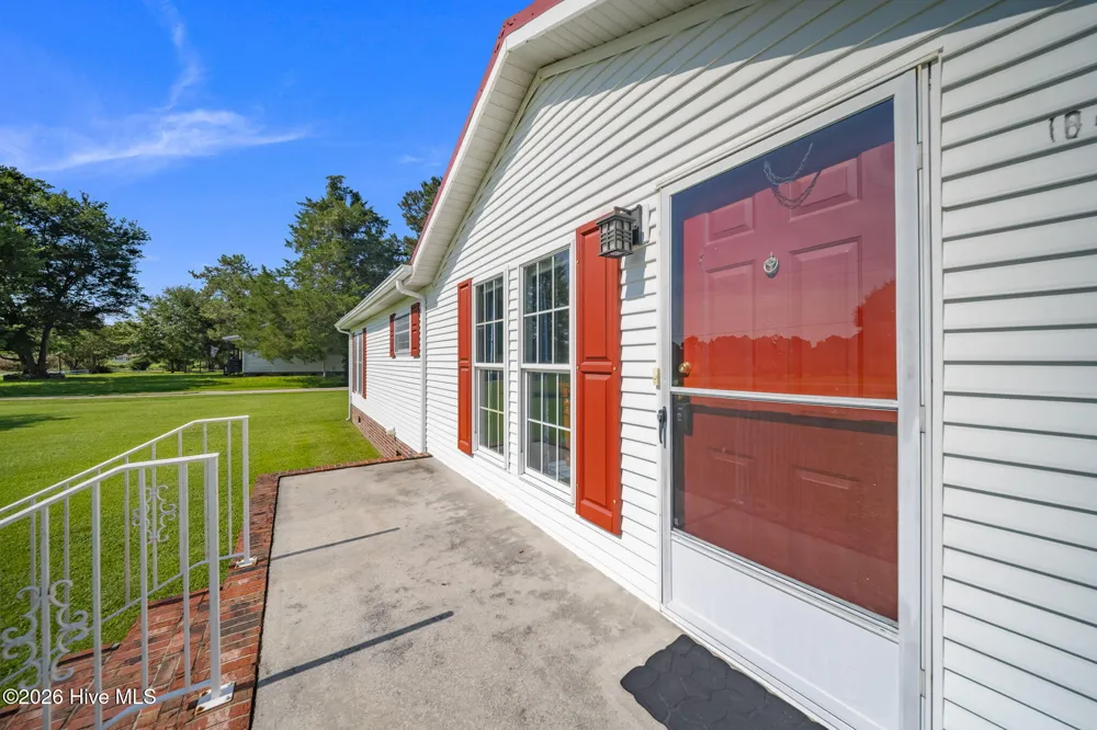 1847 Anderson Road Watha, NC 28478
