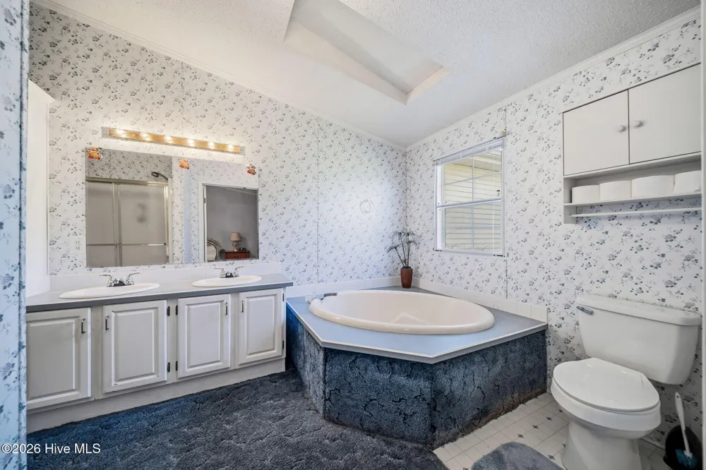 1847 Anderson Road Watha, NC 28478