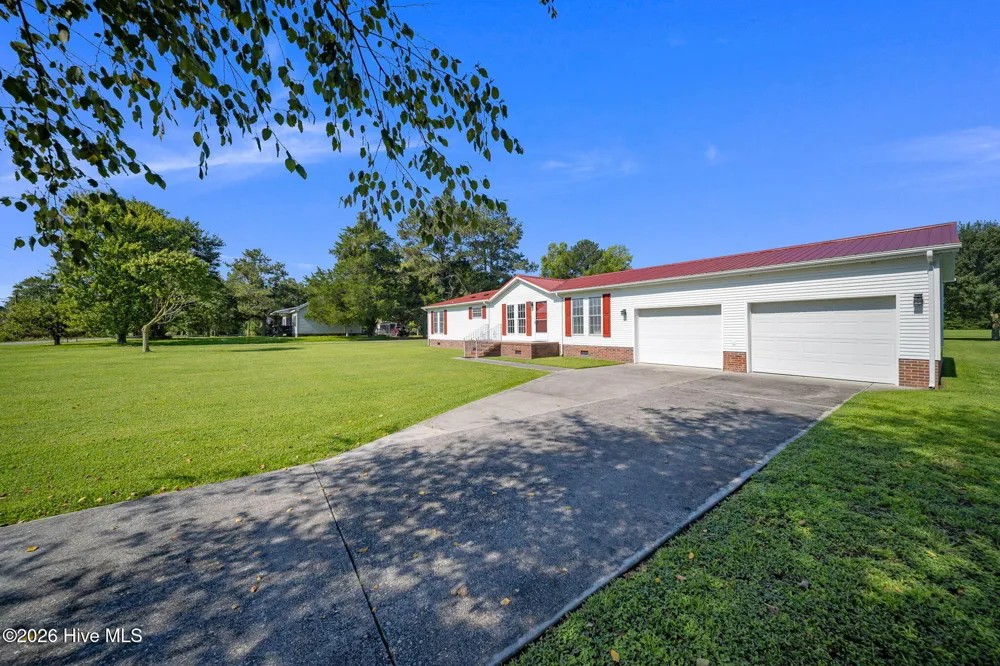 1847 Anderson Road Watha, NC 28478