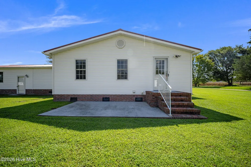 1847 Anderson Road Watha, NC 28478
