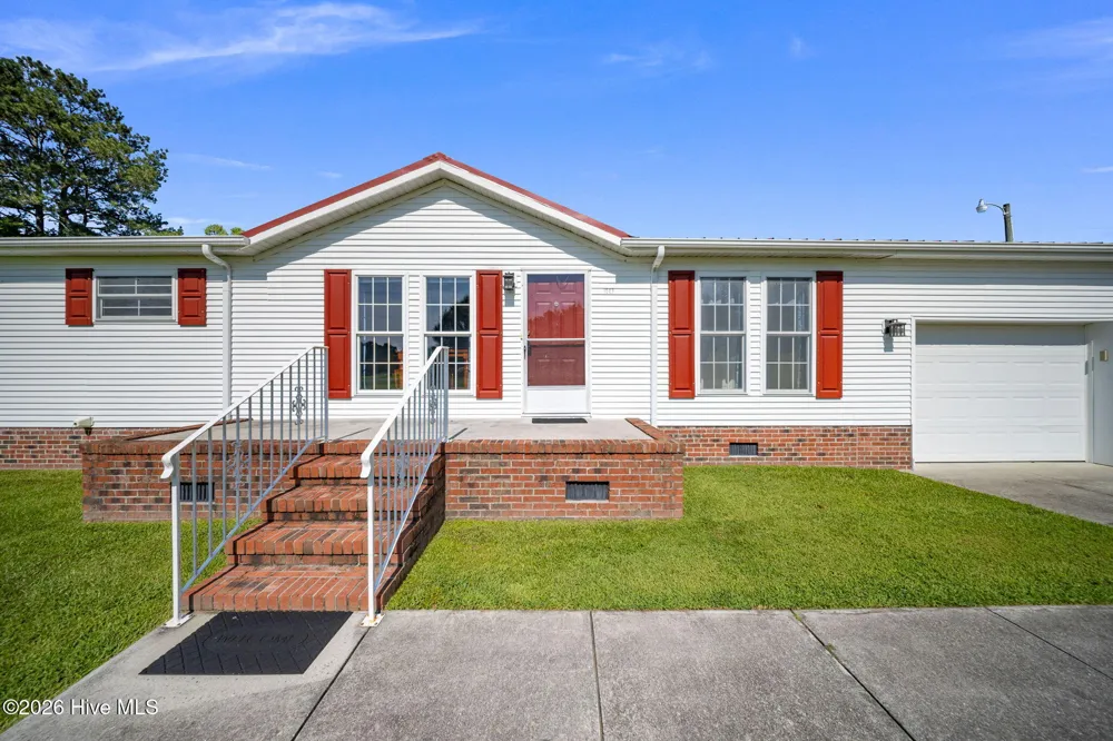 1847 Anderson Road Watha, NC 28478