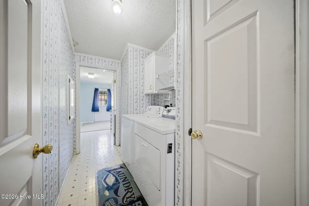 1847 Anderson Road Watha, NC 28478