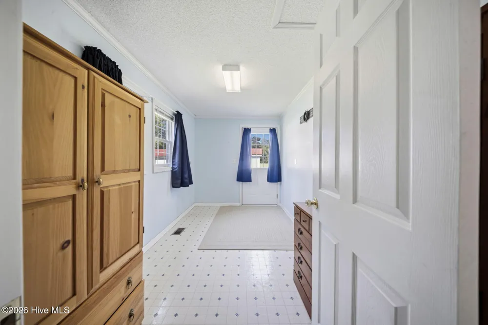 1847 Anderson Road Watha, NC 28478