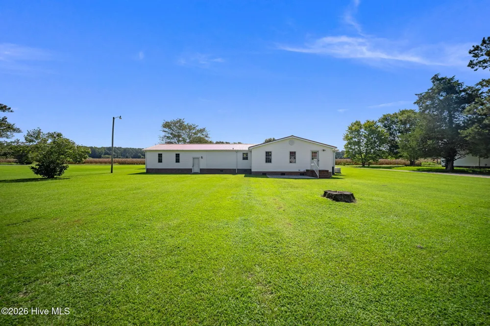 1847 Anderson Road Watha, NC 28478
