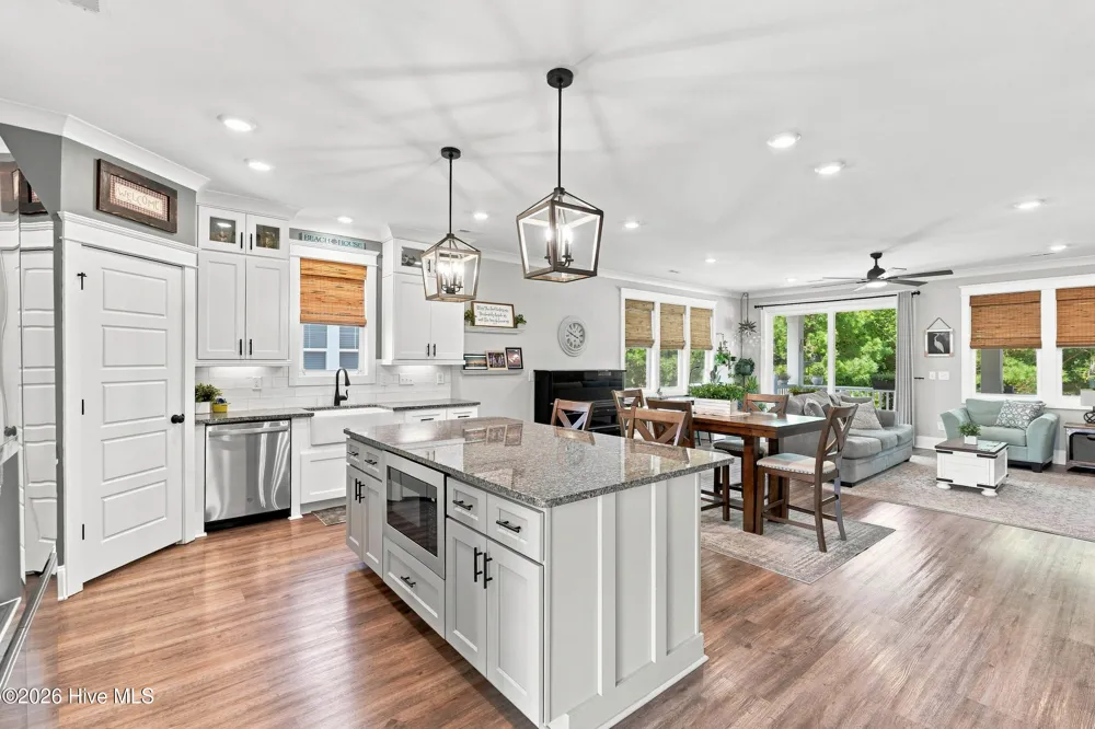 844 Lake Willow Way Holly Ridge, NC 28445