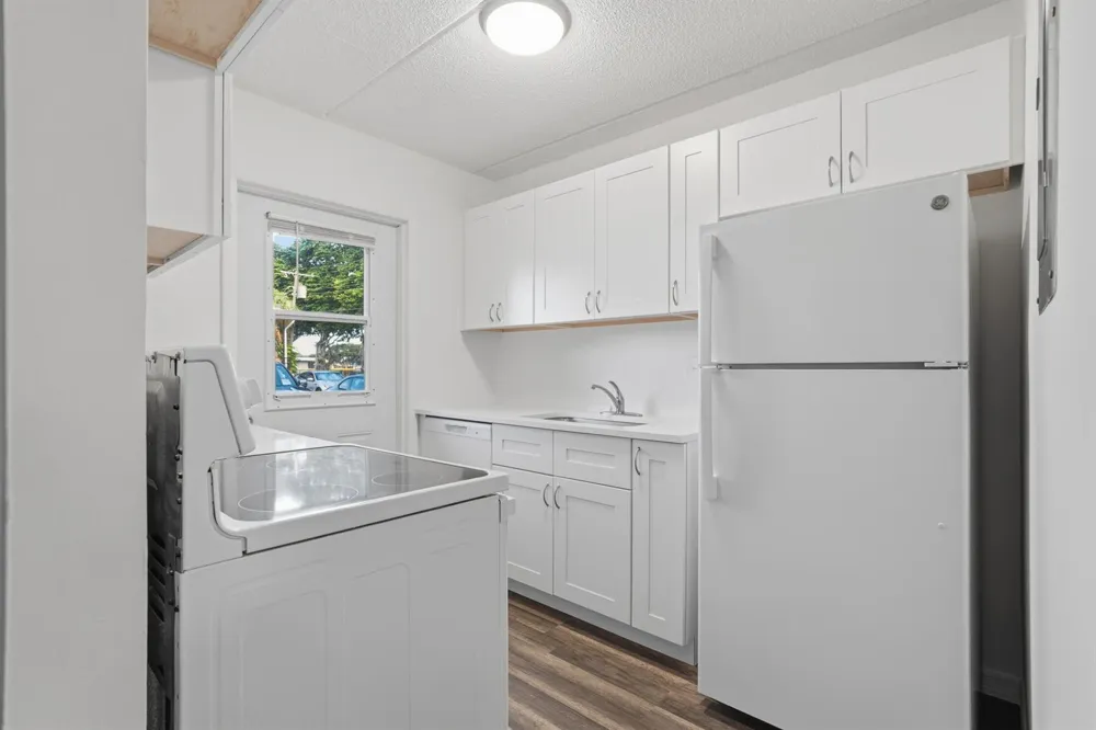 800 LIGHTHOUSE DRIVE #1A North Palm Beach, FL 33408