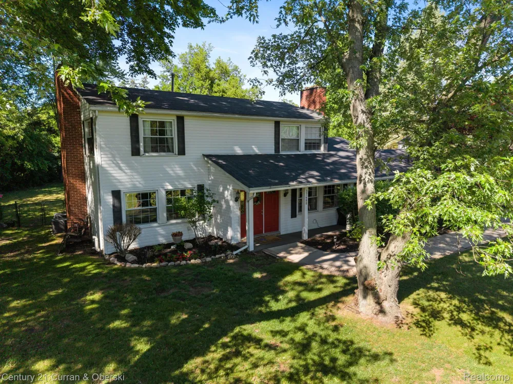37480 Rhonswood Drive Farmington Hills City, MI 48167