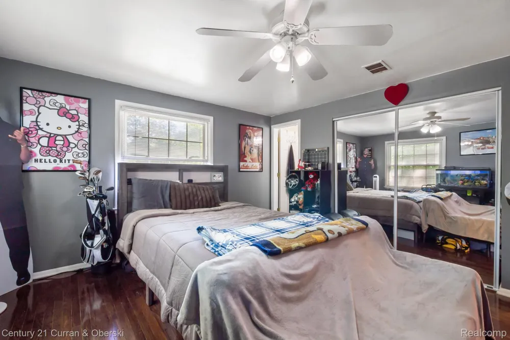 37480 Rhonswood Drive Farmington Hills City, MI 48167