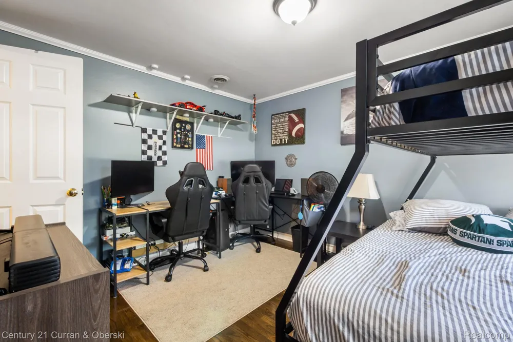 37480 Rhonswood Drive Farmington Hills City, MI 48167