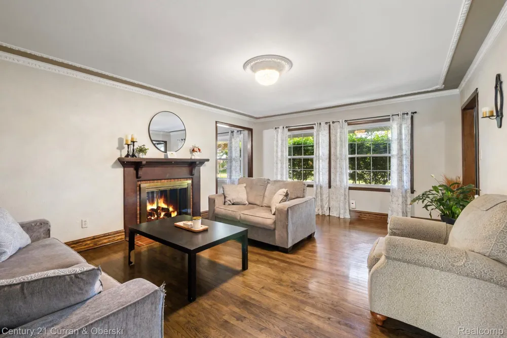 37480 Rhonswood Drive Farmington Hills City, MI 48167