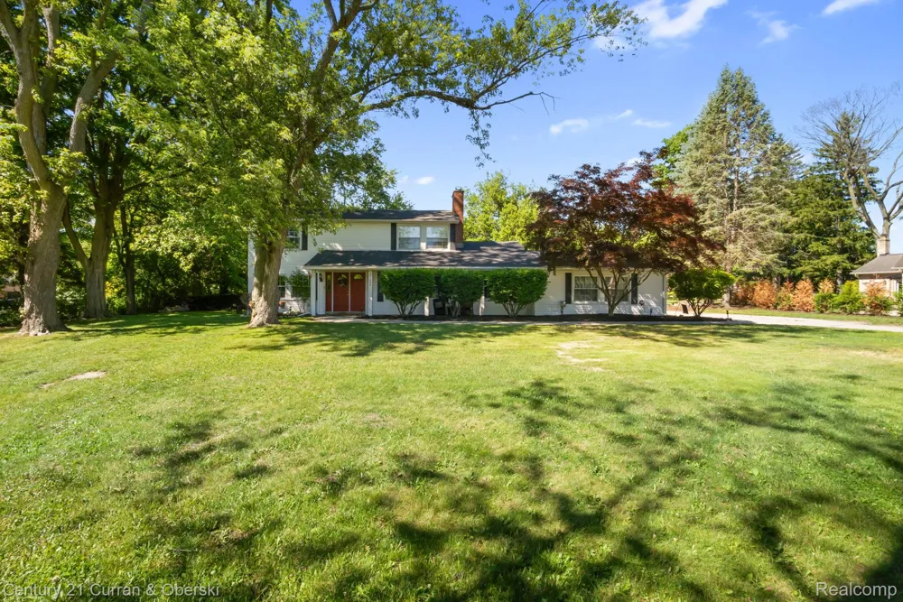 37480 Rhonswood Drive Farmington Hills City, MI 48167