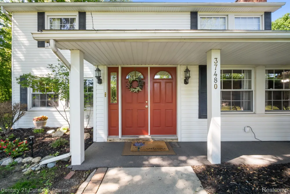 37480 Rhonswood Drive Farmington Hills City, MI 48167