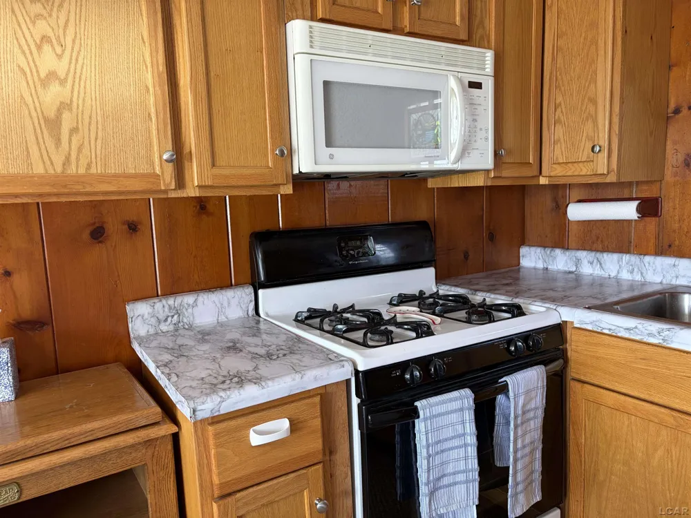 6344 W Houghton Lake Drive Roscommon Township, MI 48629