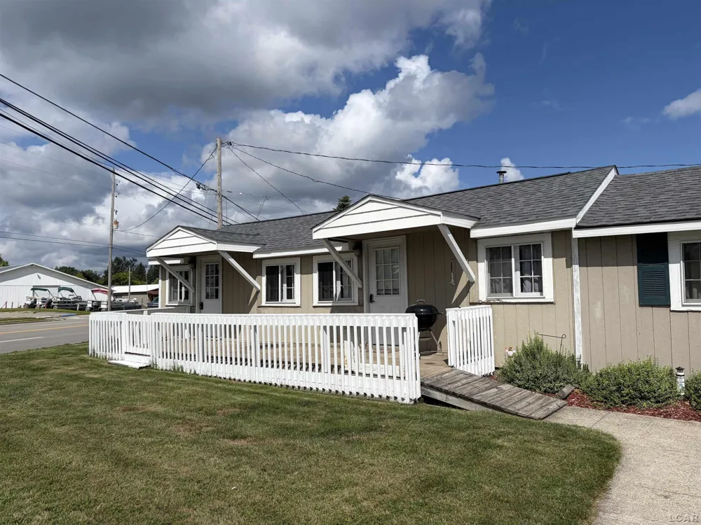 6344 W Houghton Lake Drive Roscommon Township, MI 48629