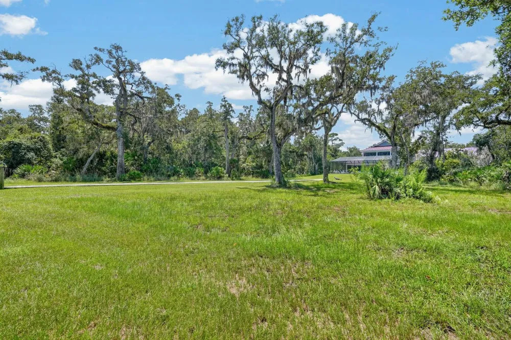 8 LEXINGTON COURT Flagler Beach, FL 32136
