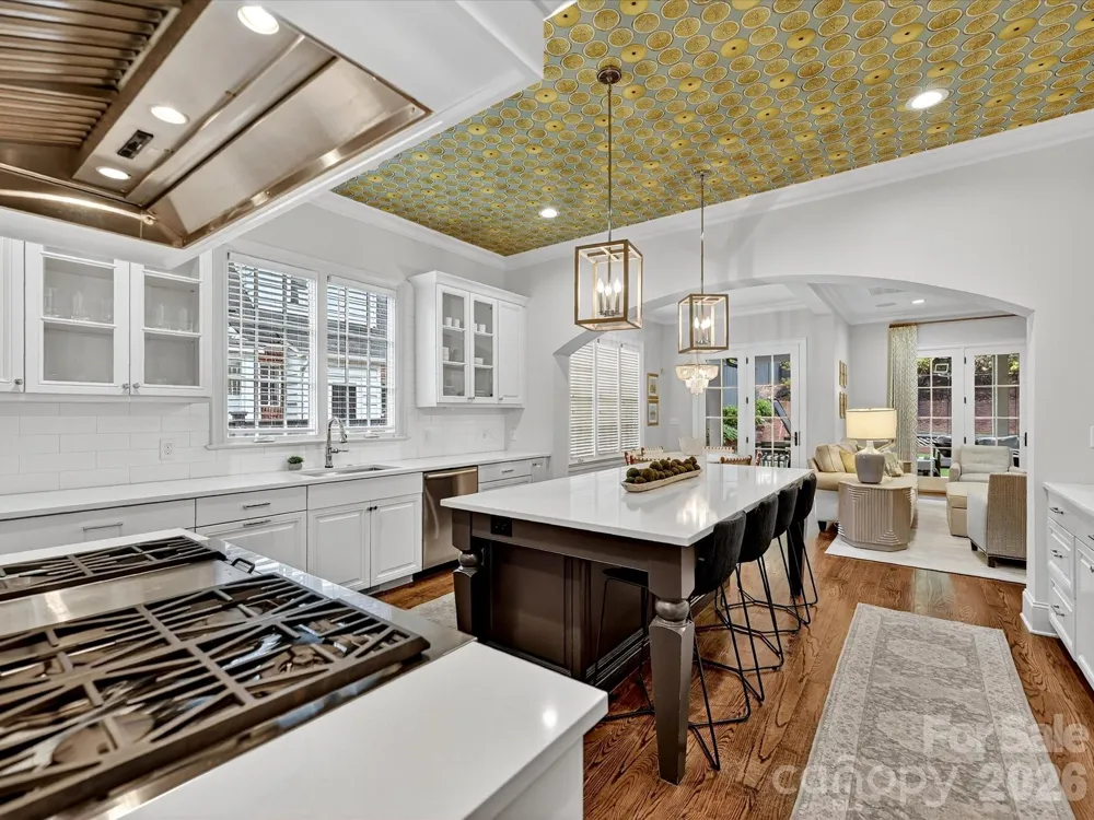 3025 Hanson Drive Charlotte, NC 28207