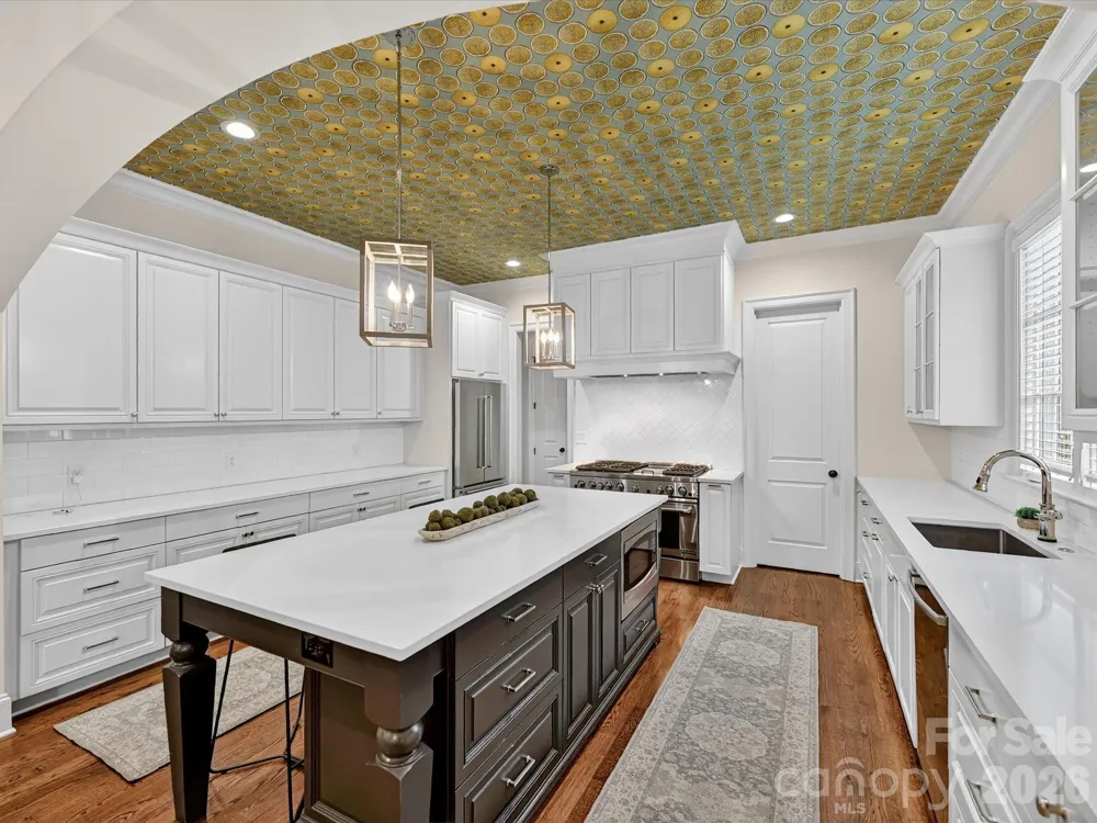 3025 Hanson Drive Charlotte, NC 28207