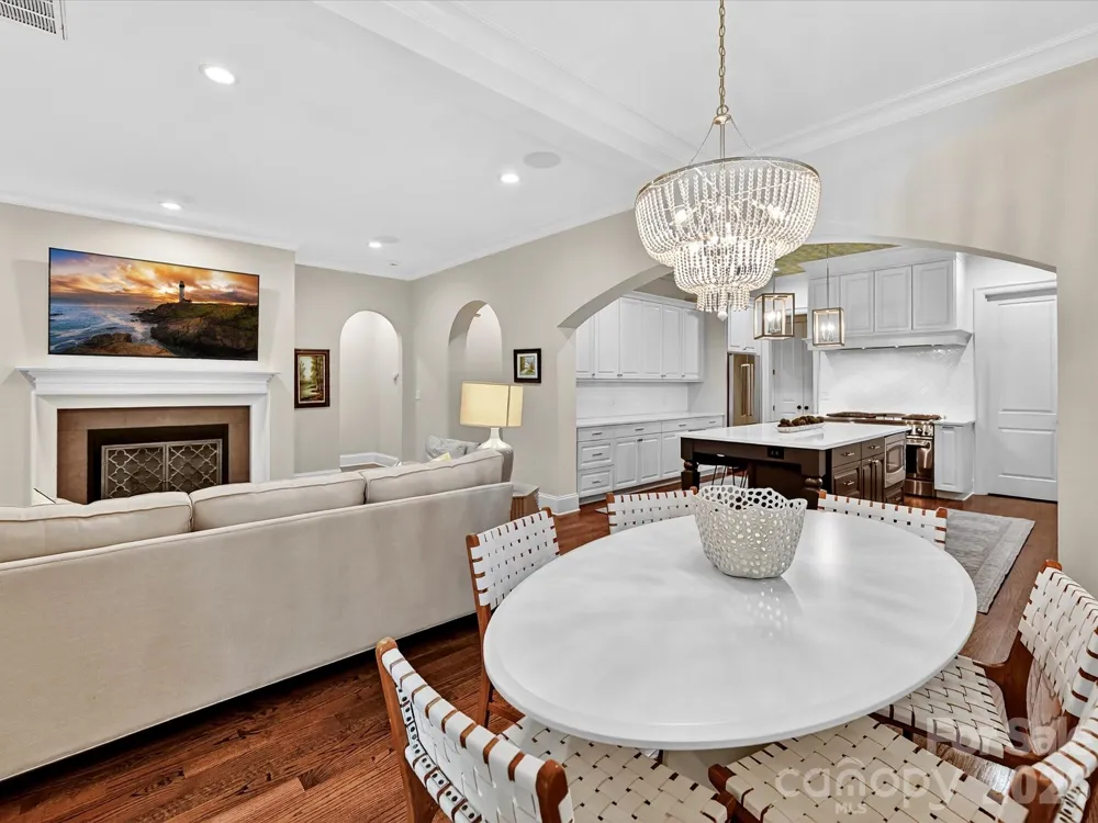 3025 Hanson Drive Charlotte, NC 28207