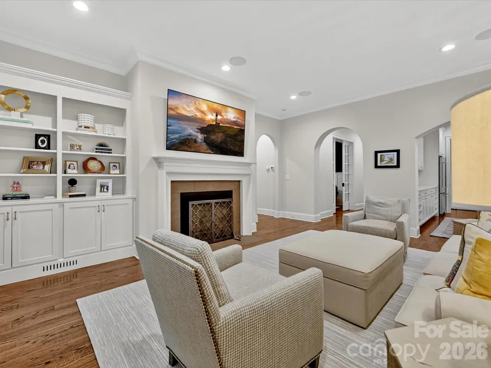 3025 Hanson Drive Charlotte, NC 28207