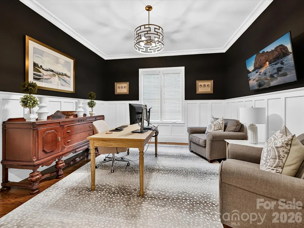 3025 Hanson Drive Charlotte, NC 28207
