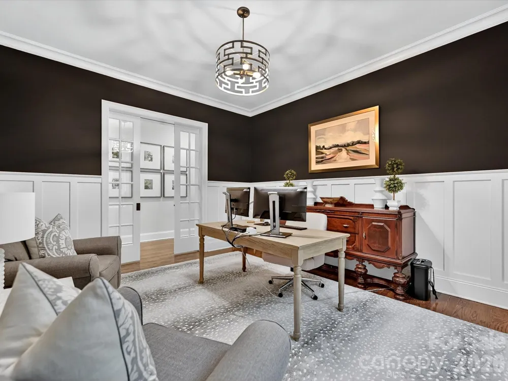 3025 Hanson Drive Charlotte, NC 28207