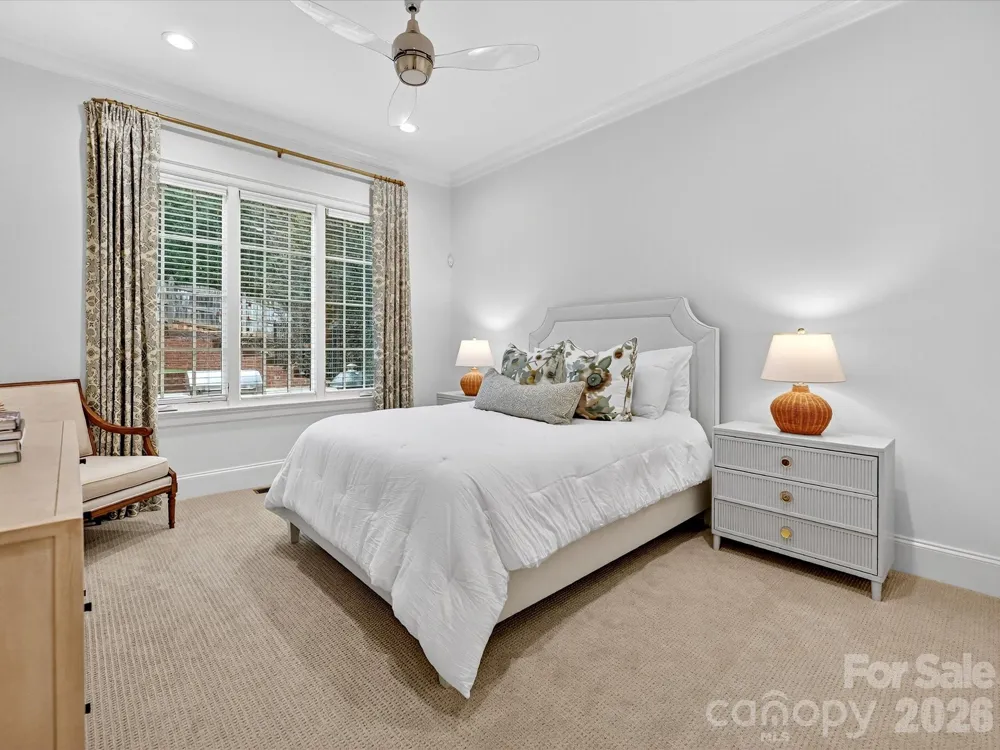 3025 Hanson Drive Charlotte, NC 28207