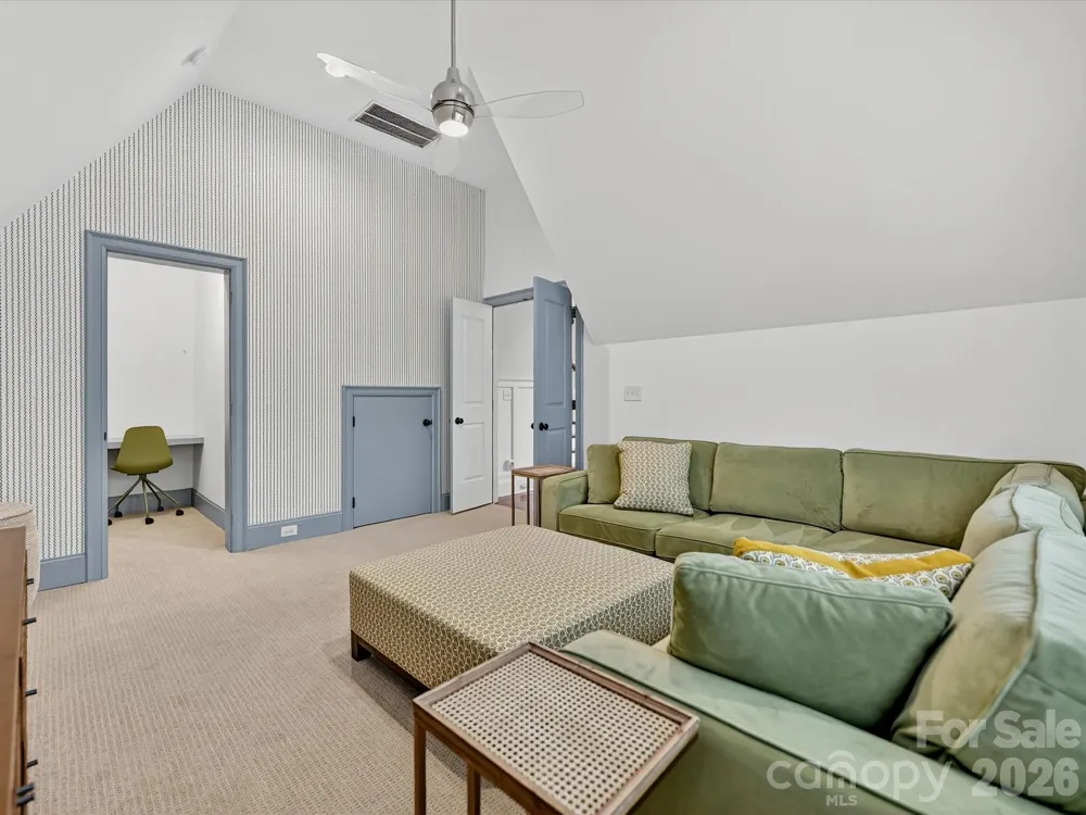 3025 Hanson Drive Charlotte, NC 28207