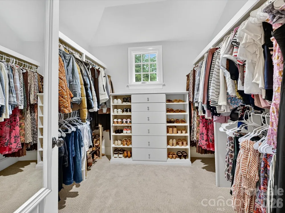 3025 Hanson Drive Charlotte, NC 28207