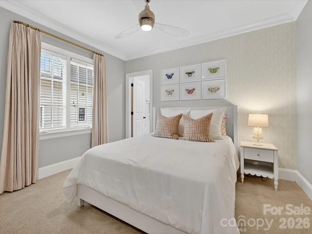 3025 Hanson Drive Charlotte, NC 28207