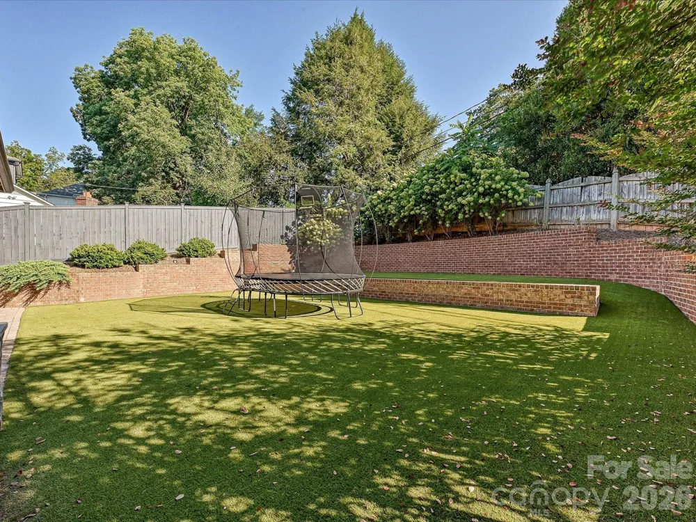 3025 Hanson Drive Charlotte, NC 28207