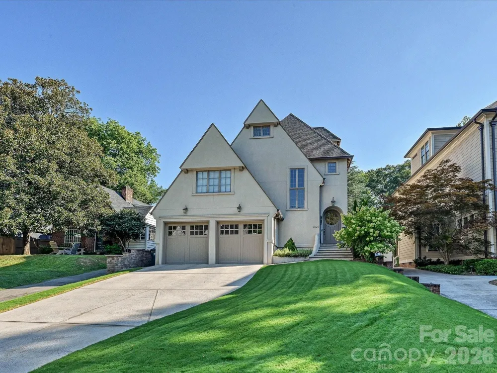 3025 Hanson Drive Charlotte, NC 28207