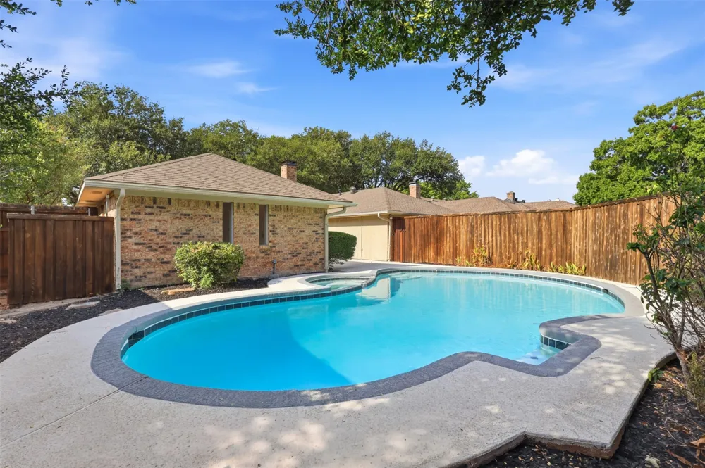 2411 Aspen Street Richardson, TX 75082