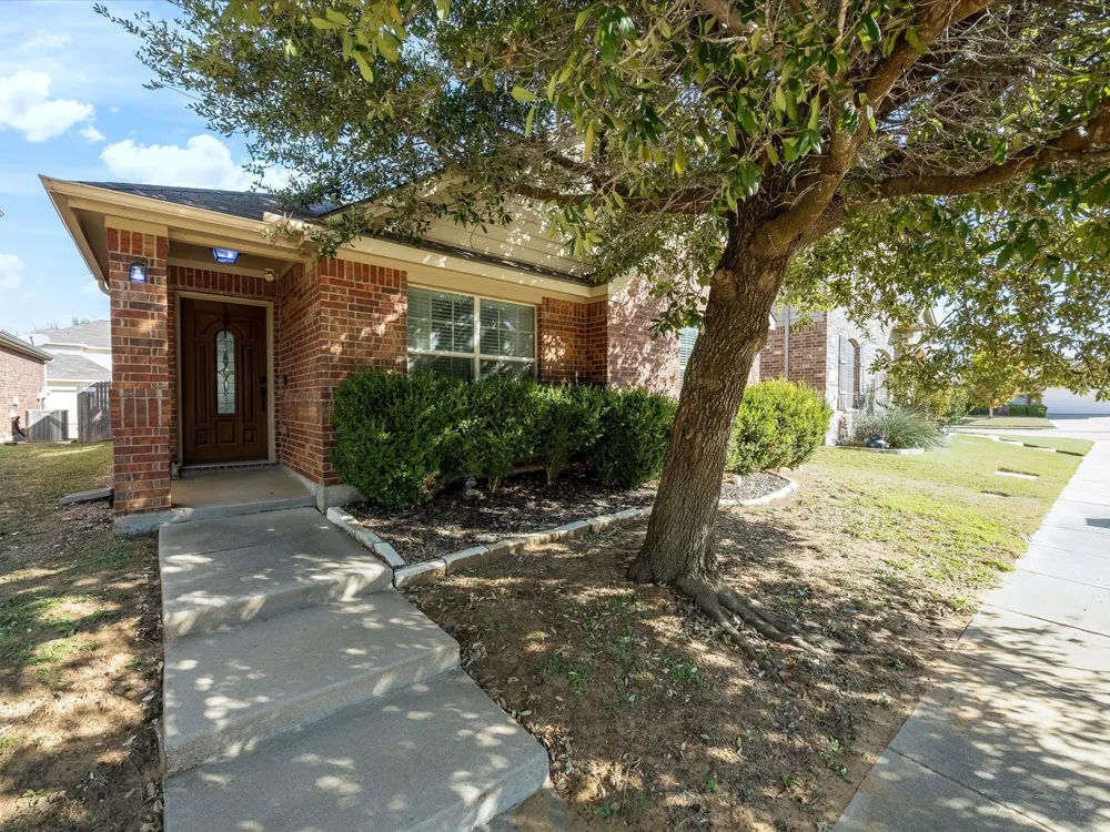 9113 Sundance Trail Cross Roads, TX 76227