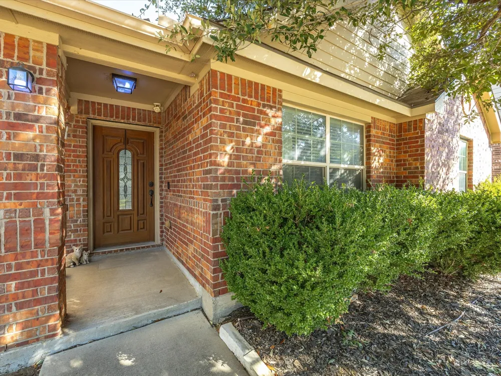 9113 Sundance Trail Cross Roads, TX 76227