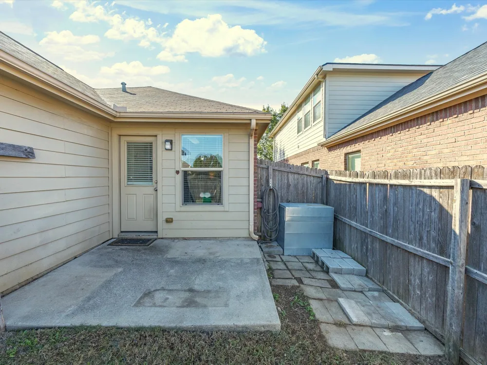 9113 Sundance Trail Cross Roads, TX 76227